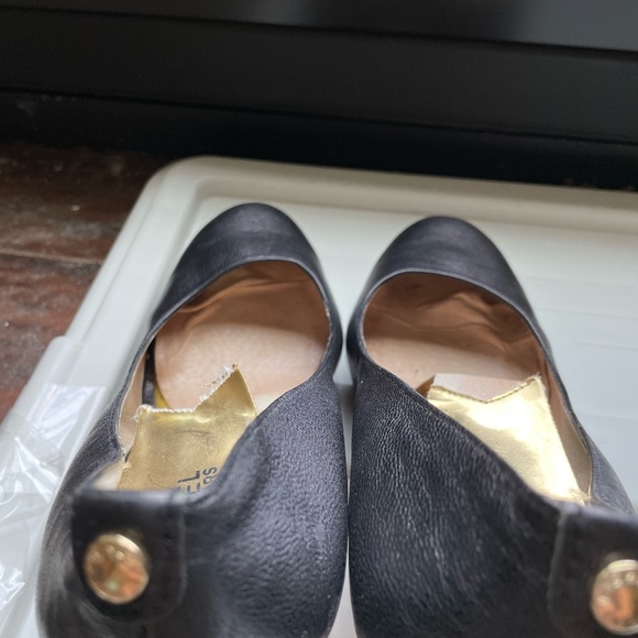Michael Kors black leather pumps size 8.5 in very used condition (sold as-is!!!) - Picture 7 of 7